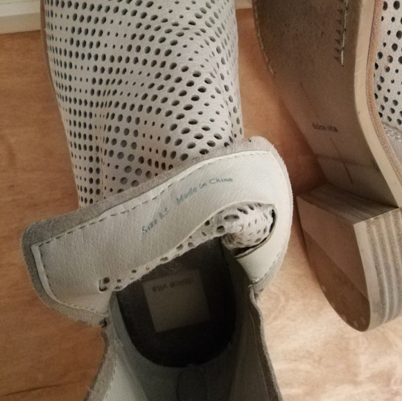 Dolce Vita Leather Laser Perforated Ankle Boot,9.5 - Picture 6 of 6